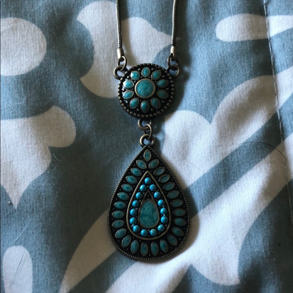 Lia Sophia necklace